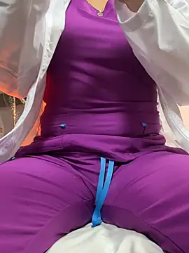 gaby_flow stripchat live cam model