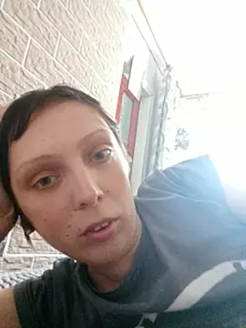 Ponka2011 stripchat live cam model