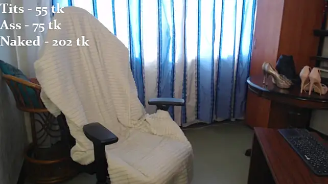 KellyNory stripchat live cam model
