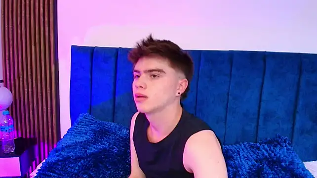 Ian_Stone stripchat live cam model
