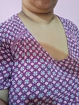 Ravina_patil1 stripchat live cam model