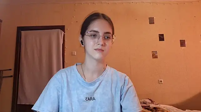 Katelemon stripchat live cam model