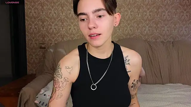 Lilihere_ stripchat live cam model