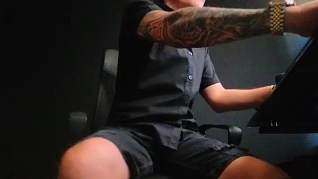 FelixStarkk stripchat live cam model