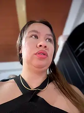 Emiily_lee stripchat live cam model