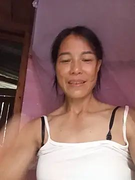 Lily-ly stripchat live cam model