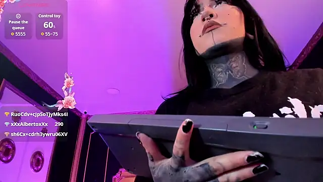Kat_VonDe stripchat live cam model