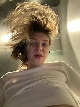 ValenciaShock stripchat live cam model