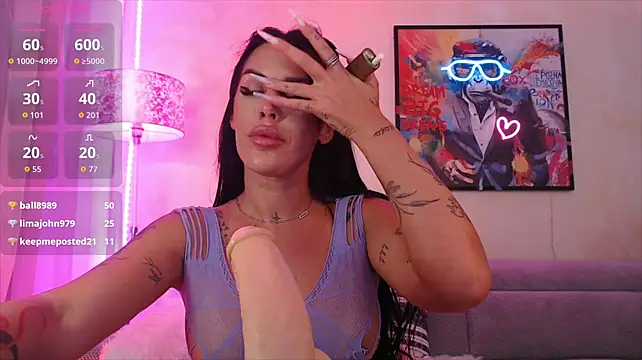 LaylaCruzRose stripchat live cam model