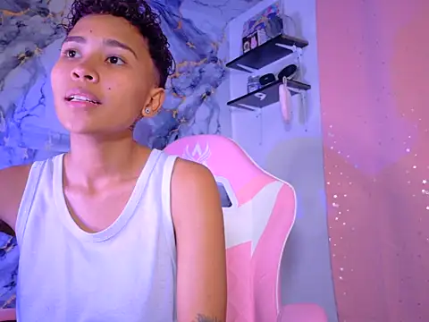 Eithan_88 stripchat live cam model