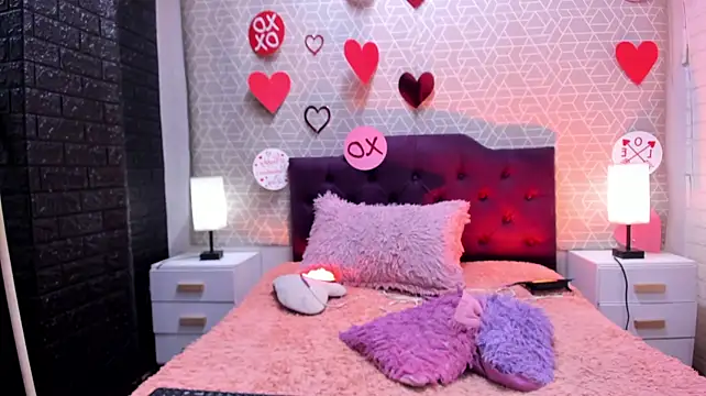 Urax_Cookie stripchat live cam model