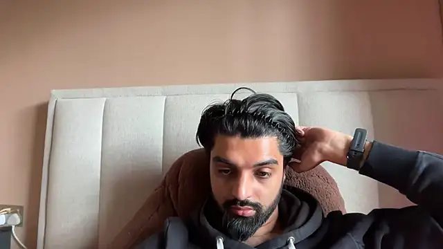 priyxh stripchat live cam model