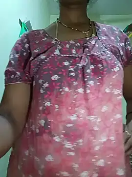 Kavya5500 stripchat live cam model