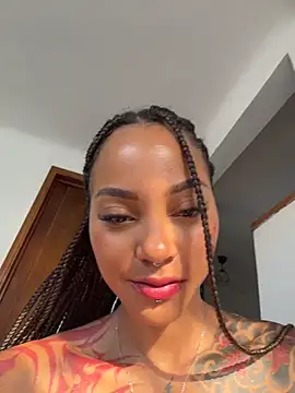 LizStorm_ stripchat live cam model