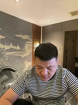 zhang1118 stripchat live cam model