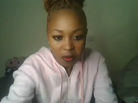 Prettyquueen stripchat live cam model