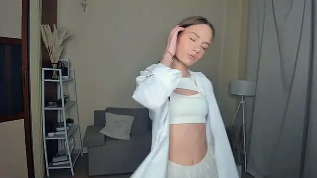DedeAono stripchat live cam model