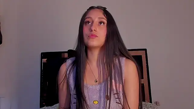 Princesstiny stripchat live cam model