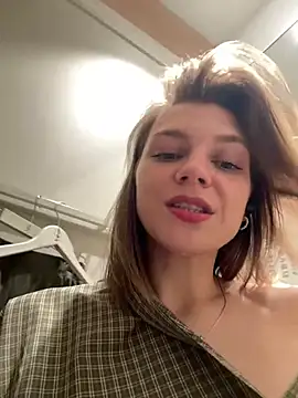 ValenciaShock stripchat live cam model