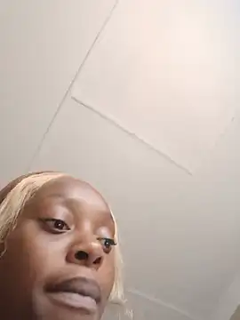 Lively_Snatched stripchat live cam model