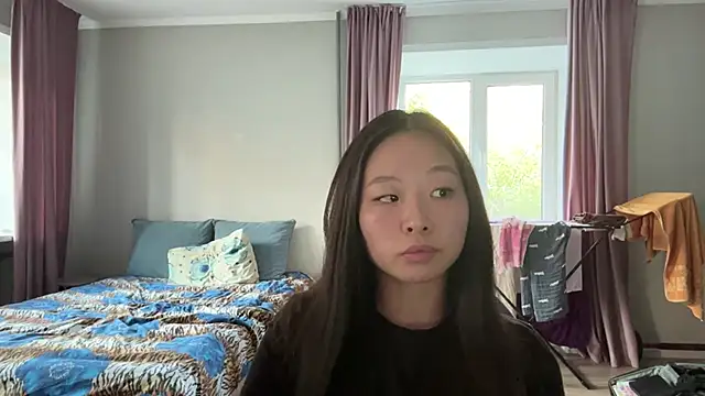 NorahHeelan stripchat live cam model