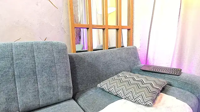 alicia_kiss_ stripchat live cam model