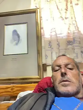 GeldenKuy stripchat live cam model