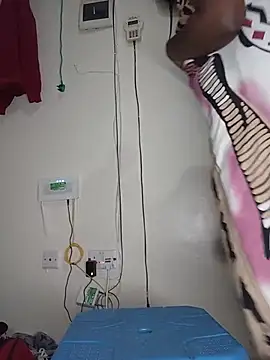 sexy_bomboshell stripchat live cam model