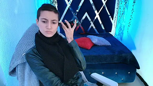 Fieramadame stripchat live cam model