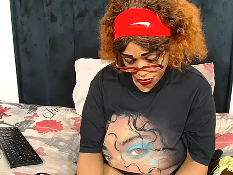 SultryDivax stripchat live cam model
