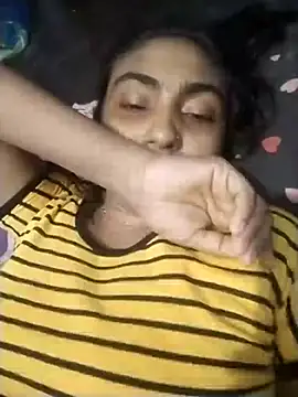 nila-23 stripchat live cam model