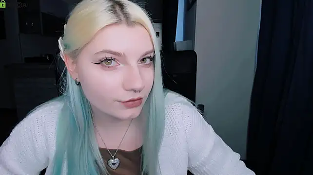 Rada_Kisss stripchat live cam model