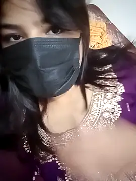 SanaStar stripchat live cam model