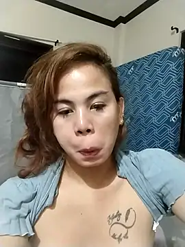 carla_69x stripchat live cam model