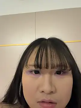 nide-xiaoguo stripchat live cam model