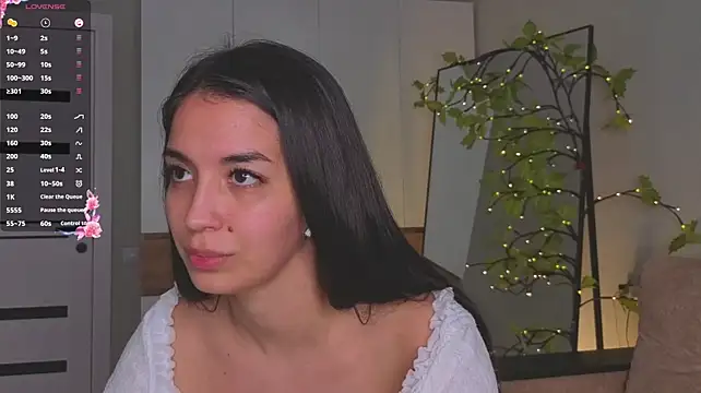 MollyGilberg stripchat live cam model