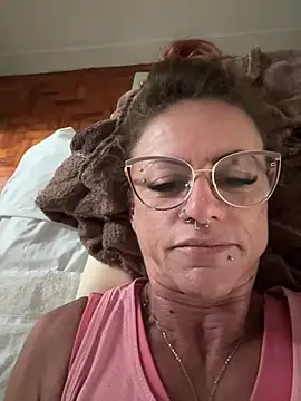 depildeluxo stripchat live cam model