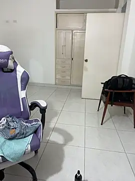 Heratemporal stripchat live cam model