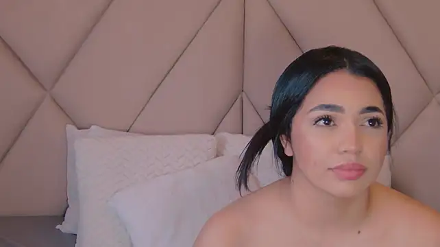 CharlotteeBrownn stripchat live cam model
