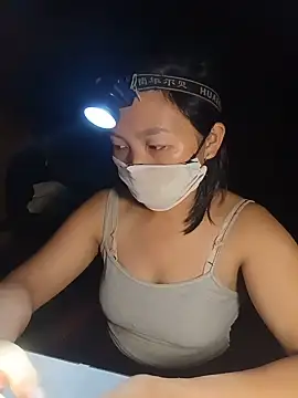 Hiha-nn stripchat live cam model