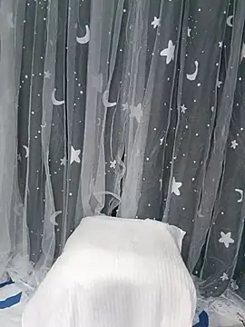 Kichiii-69 stripchat live cam model