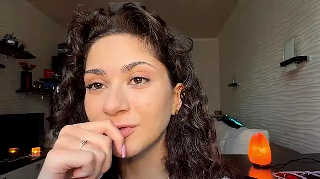 JaquelynRollend stripchat live cam model