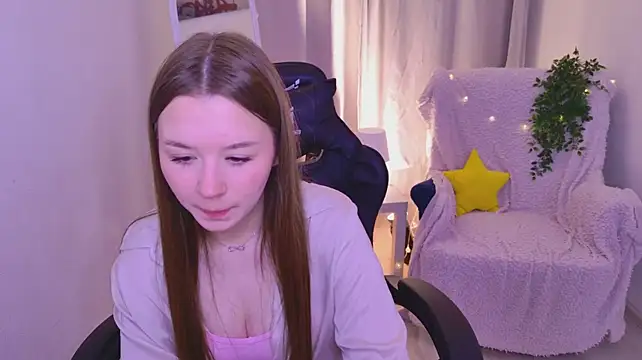 RileyBloomss stripchat live cam model
