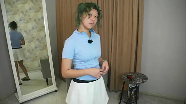 KeriArds stripchat live cam model