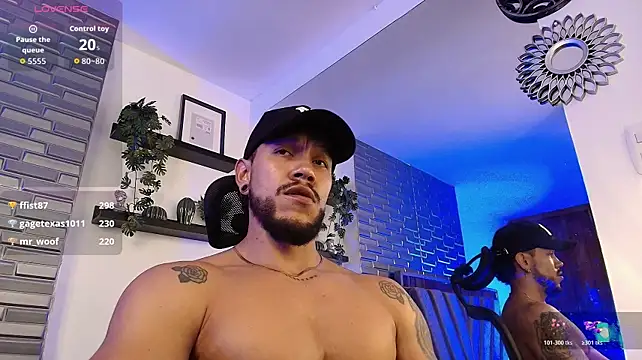 ARON_TAYLER01 stripchat live cam model