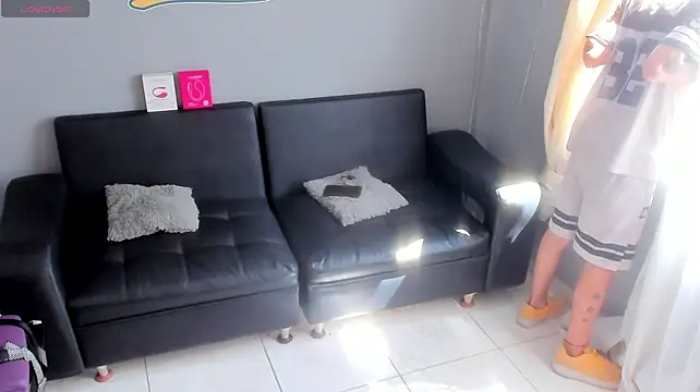 parejacaliente20154 stripchat live cam model