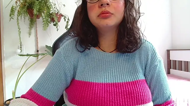 myamillor stripchat live cam model