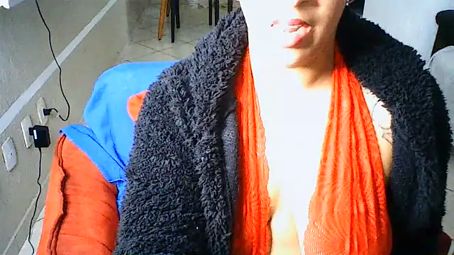 Indiadeusa stripchat live cam model