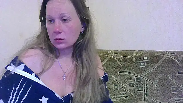 DomixDomi stripchat live cam model