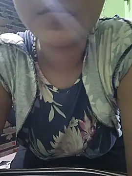 Nafisa-03 stripchat live cam model